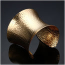 Golden Open Textured Punk Style Statement Bracelet for Party (Adjustable) - [neshe.in]