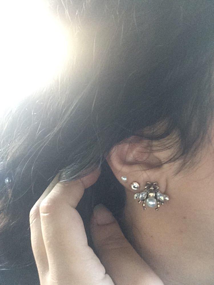 Crystal Pearl Bee Stud Earrings - [neshe.in]