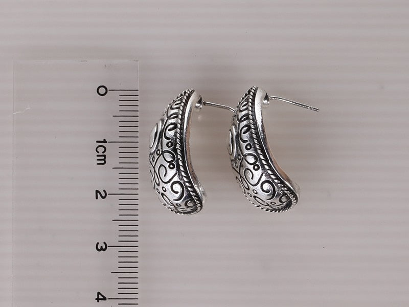 Moon Shape Vintage Design  Stud Earring - [neshe.in]