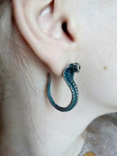 Distressed Celebrity Wear Cobra Styled Earring - [neshe.in]