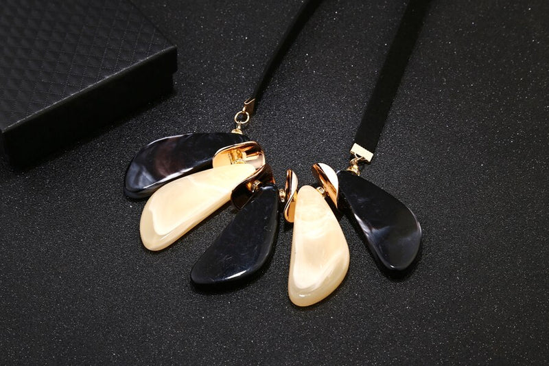 Geometric Acrylic Black and Beige Party wear Necklace - [neshe.in]